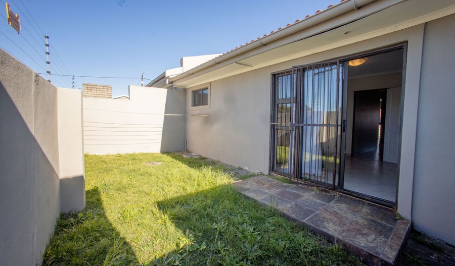 3 Bedroom Property for Sale in Greenfields Eastern Cape
